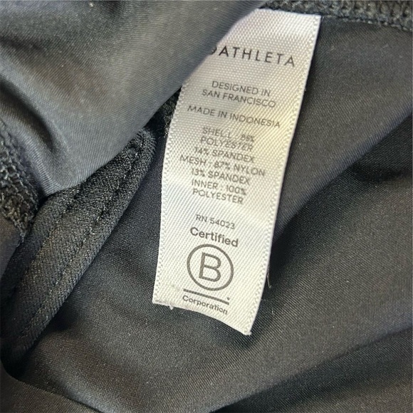 Athleta Women's Black Running Shorts Size M Elastic Waist Vented Sides - Picture 5 of 7